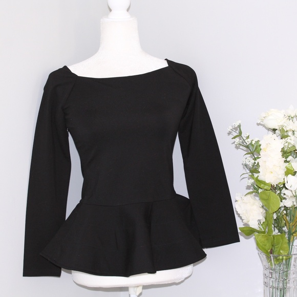 Ziyistorm Tops - NWT Ziyistorm Black Longsleeve Peplum Top
